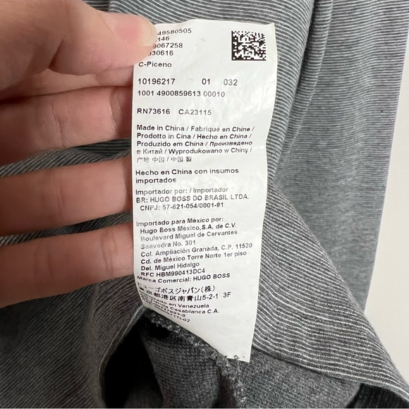 Hugo Boss Gray 1/4 zip pullover size Medium - Picture 9 of 15